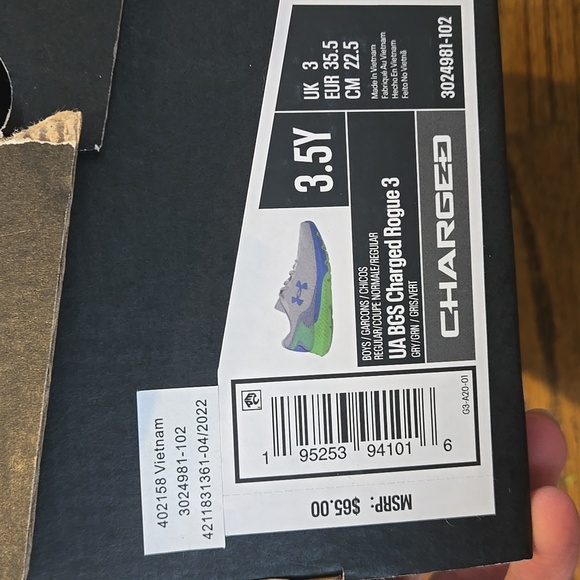 Under Armour Sneakers - Picture 7 of 7